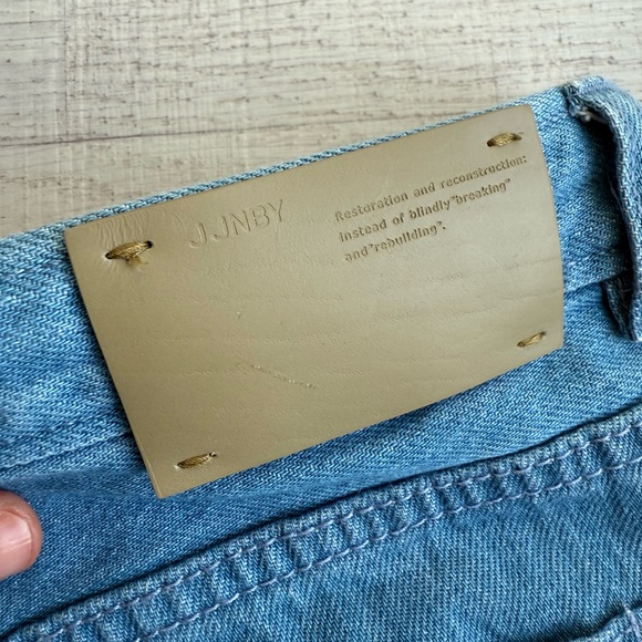 JNBY Denim Shorts Knee Lenght Light Blue Wash EUC Casual Size M - Picture 5 of 5